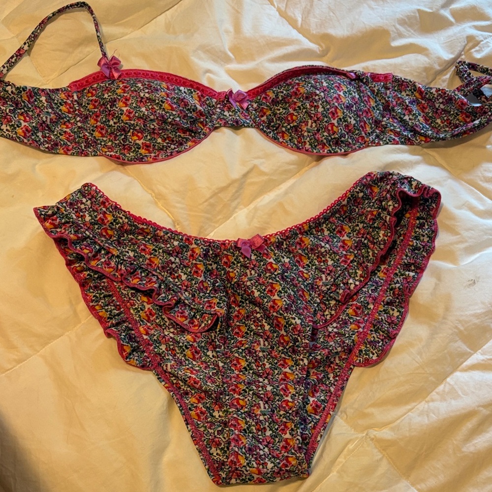 Floral Bikini Set - Strawberry Milk Mob
